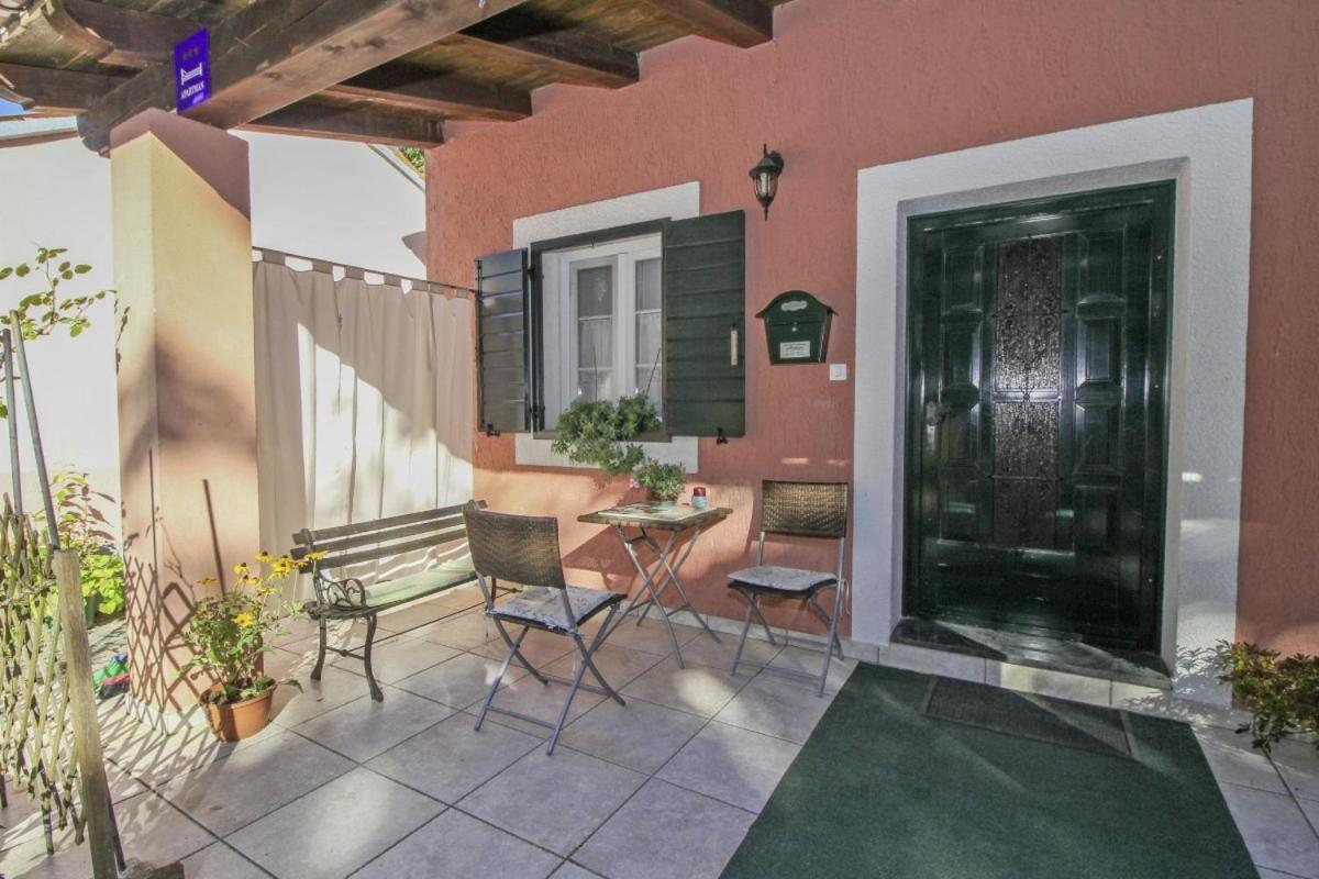 Dalibor In Jakacici - Haus Fuer 2-4 Personen Gračišće Extérieur photo