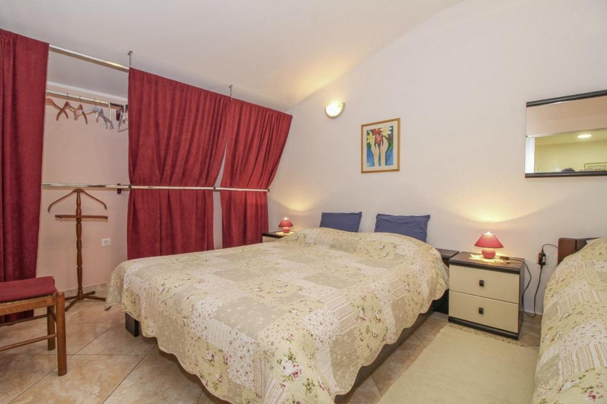 Dalibor In Jakacici - Haus Fuer 2-4 Personen Gračišće Extérieur photo