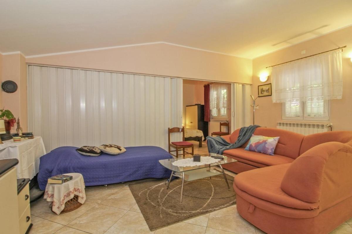 Dalibor In Jakacici - Haus Fuer 2-4 Personen Gračišće Extérieur photo