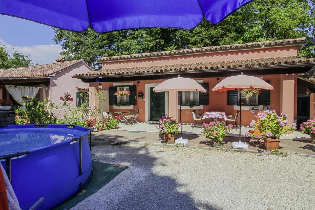 Dalibor In Jakacici - Haus Fuer 2-4 Personen Gračišće Extérieur photo