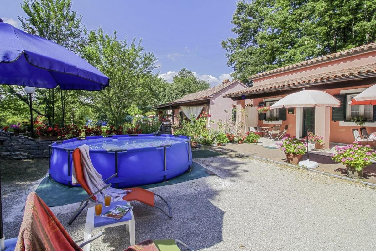 Dalibor In Jakacici - Haus Fuer 2-4 Personen Gračišće Extérieur photo